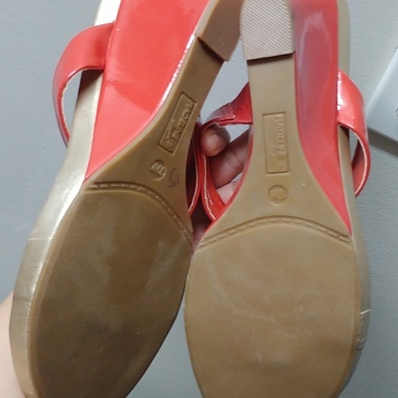 Madeline Stuart Slip on Wedges - Picture 5 of 6